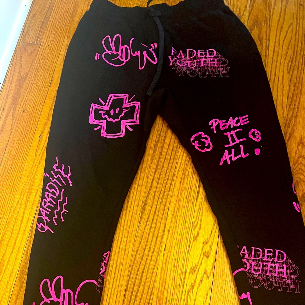 Pacsun ,M color black/pink